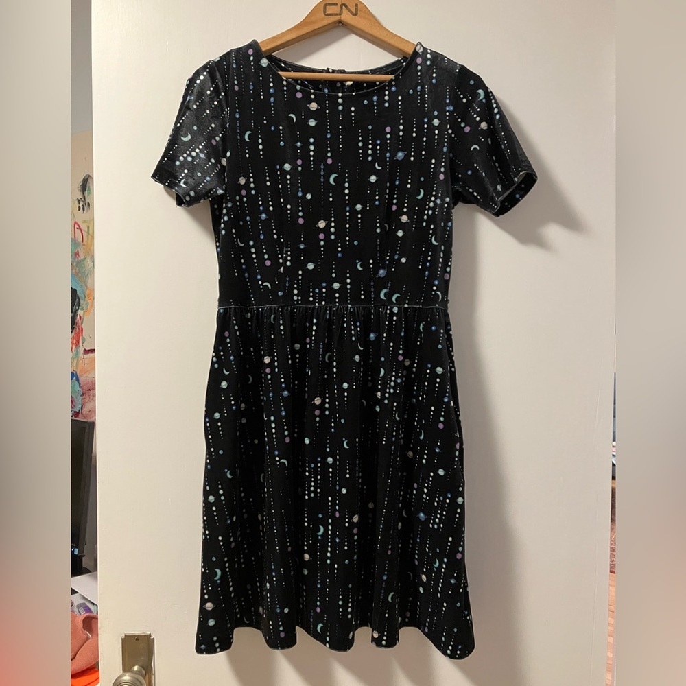 Whimsigoth Black Celestial Print - Yumi Velvet Short Dress